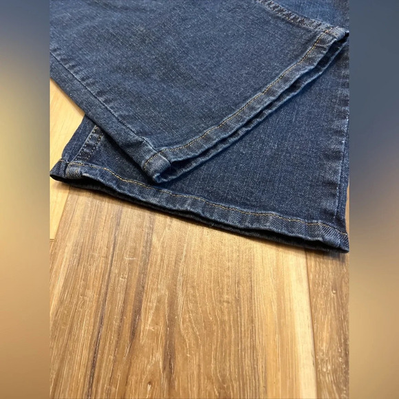 NEW WITH TAGS WRANGLER 5 STAR PREMIUM JEANS 100% COTTON RELAXED FIT 40X 30 - Picture 2 of 8